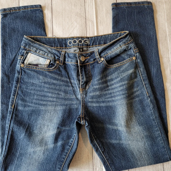 Coogi Women's Distressed Skinny Jeans •Size 7/8• - Picture 2 of 11